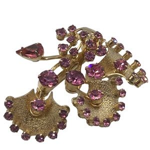 Prong setting vintage brooch riveted back floral gold tone pink rhinestones